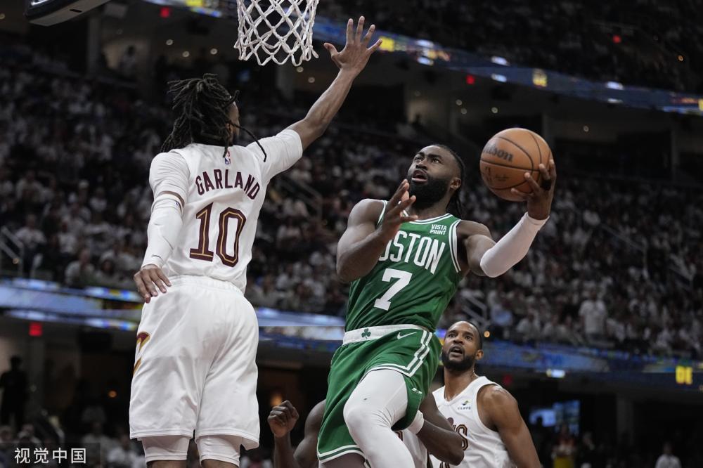 绕着虚拟对 绕着虚拟对