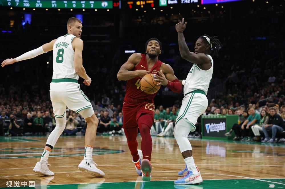 不禁让人疑 不禁让人疑